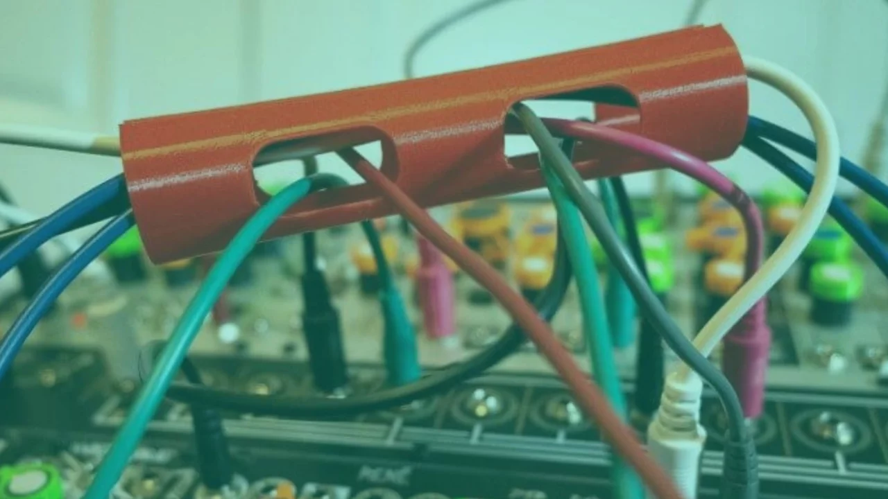 CablePortal: Organise Your Chaotic Eurorack Patch Cables