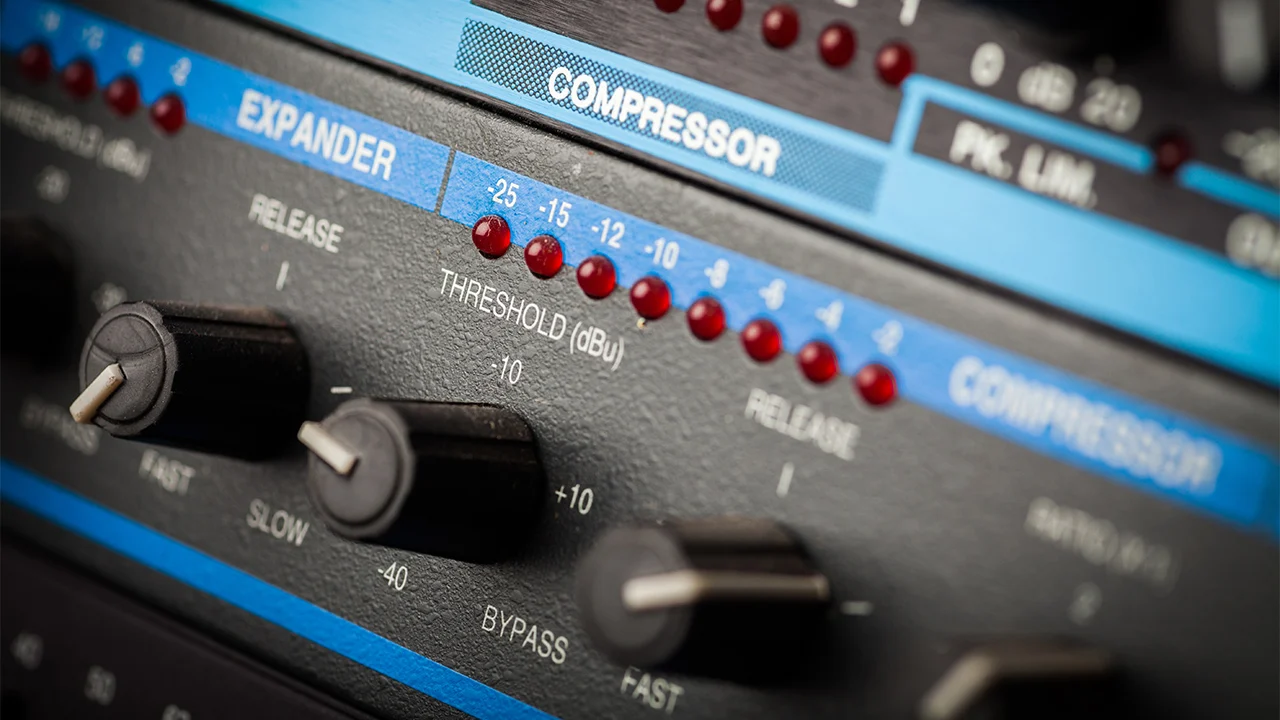What is compression? How to use a compressor for music production