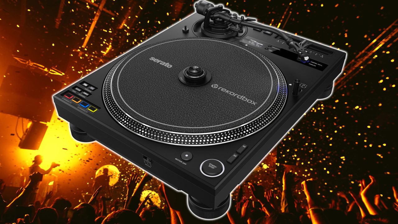 Pioneer DJ PLX-CRSS12 Turns the table on whats possible with a DJ Deck!