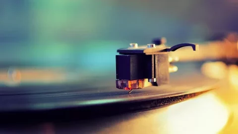 Vinyl vs. Digital Audio: The Pros & Cons