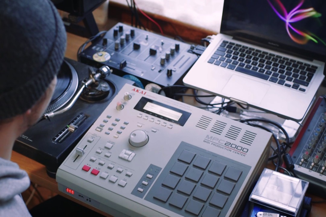 Making Hip Hop Beats – Vintage Samplers vs Software Sampling