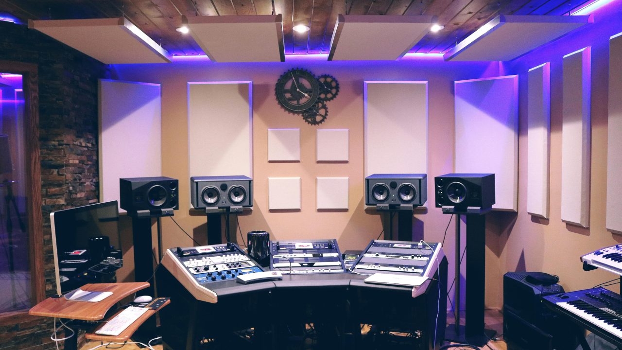 Stereo Processing Tips: How to get your mixes sounding wide